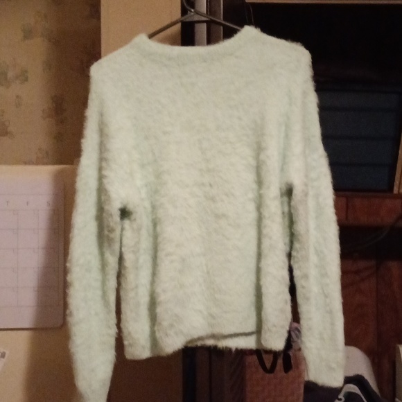 Women's Sweater - Picture 2 of 2